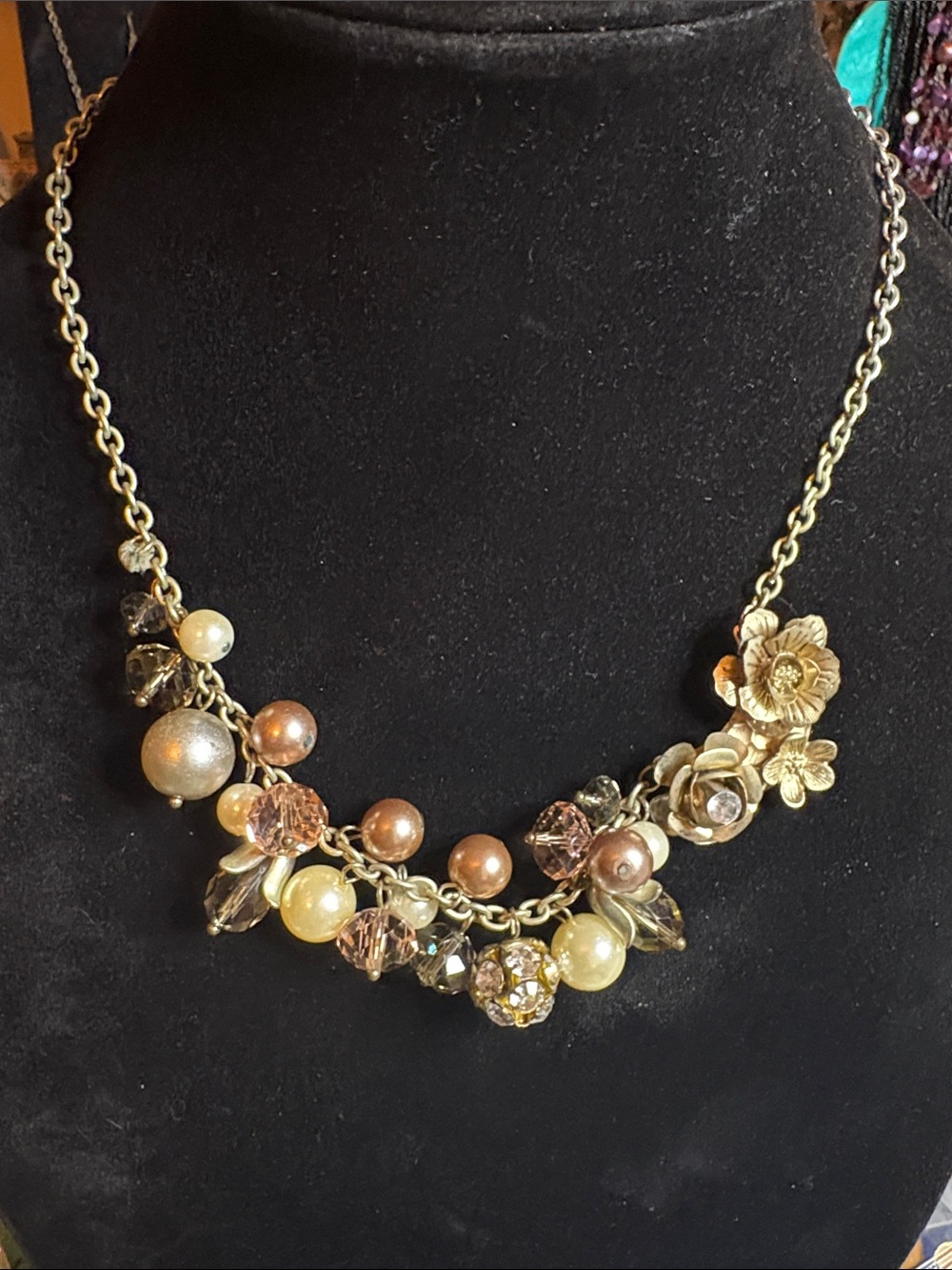 Gold Floral Pearl Cluster Necklace - Elegant Statement Jewelry